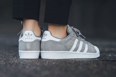 adidas original superstart grau|More.